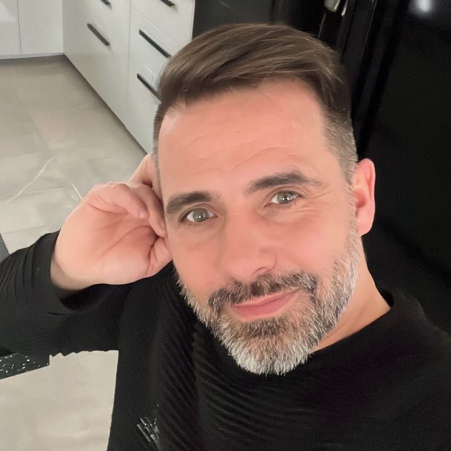 Profil von Le