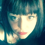 Profil von Adora