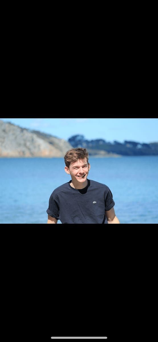 Profil von Zacharya