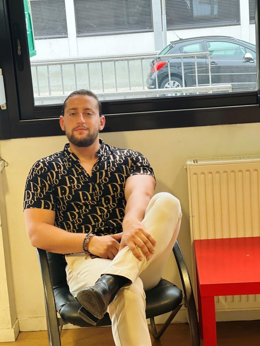Profil von Kena